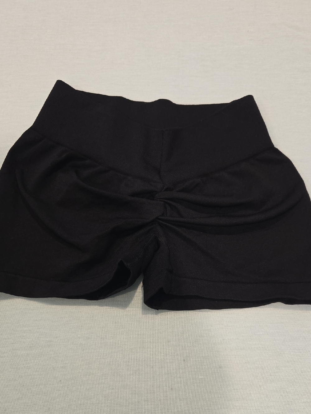 Women’s Black Stretch High-Waist Shorts Wih Rouched Back